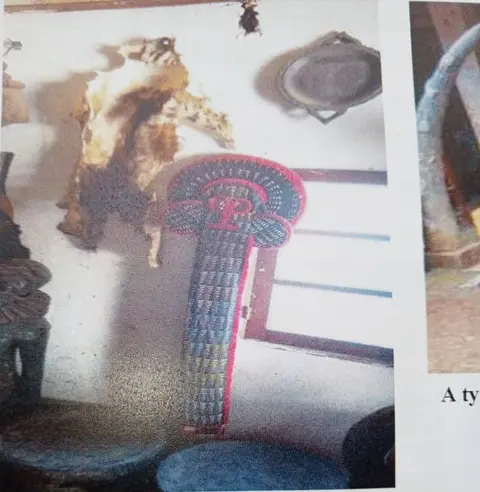 A mask for chief dance